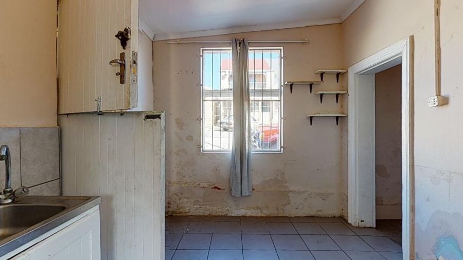 6 Bedroom Property for Sale in North End Eastern Cape